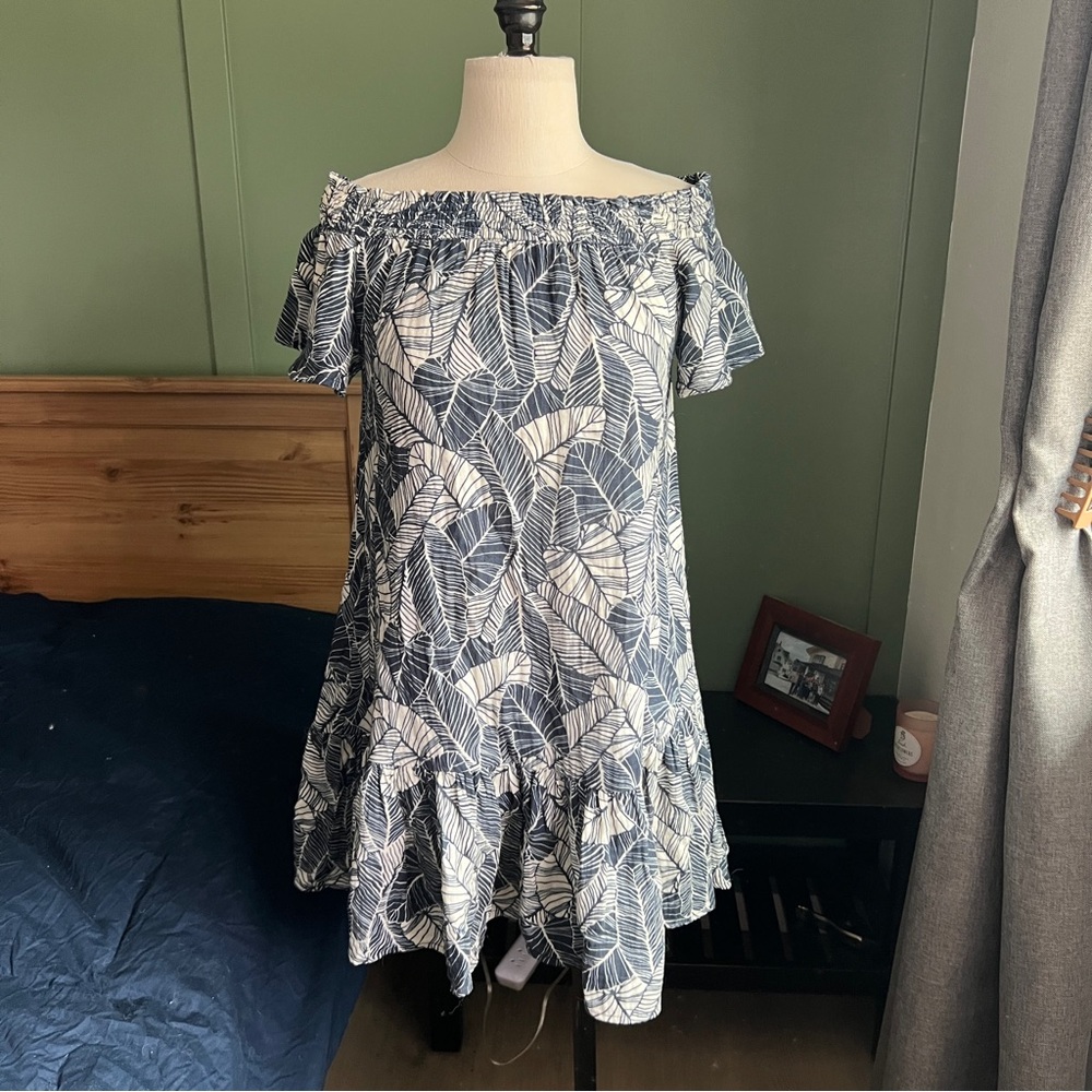 Marine Layer Shirley Off The Shoulder Dress in Navy Palm